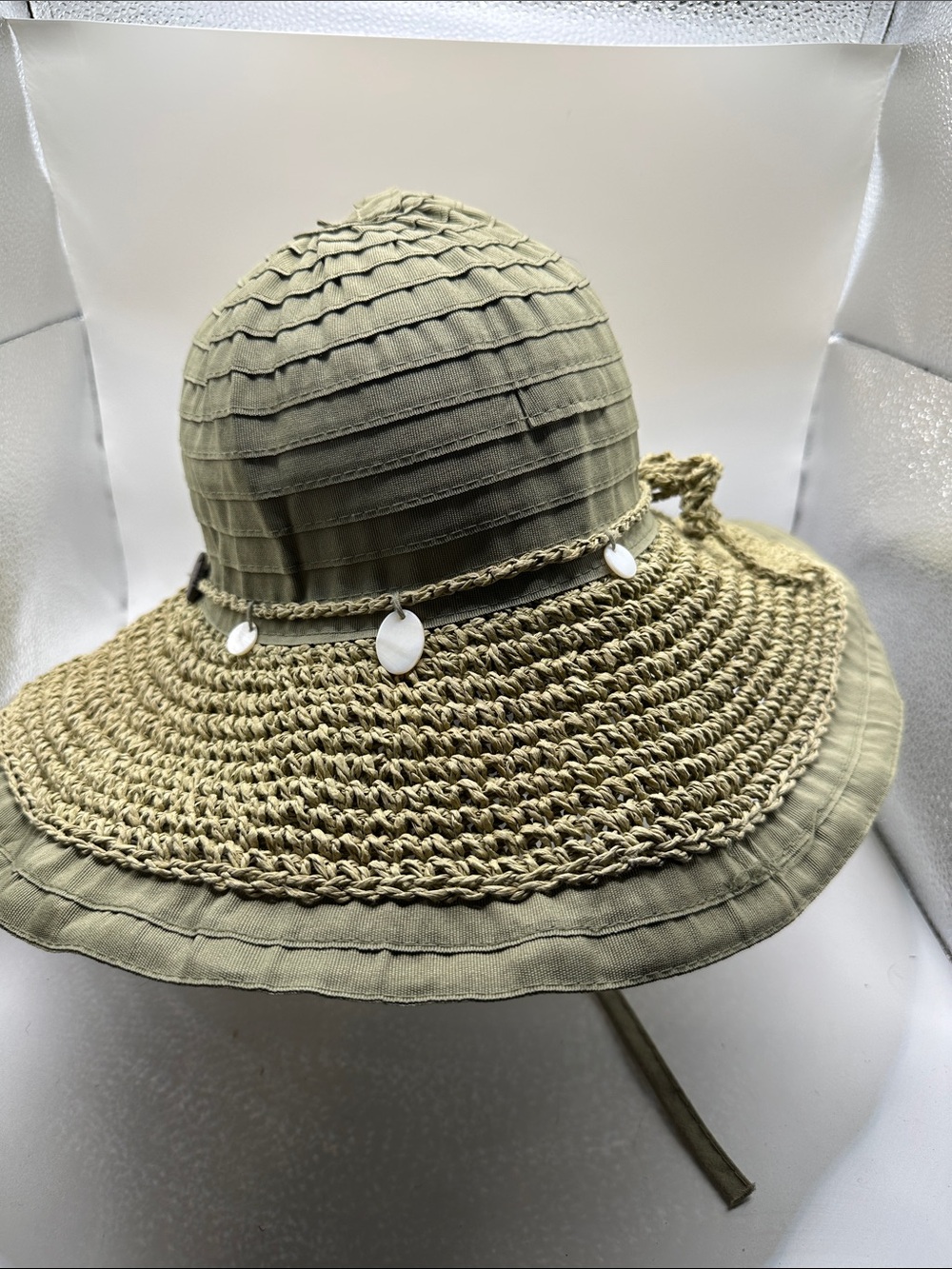 Women’s Olive Green Straw Sun Hat with Shell Trim